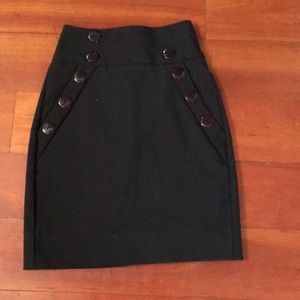 Black button skirt (final sale pay shipping)